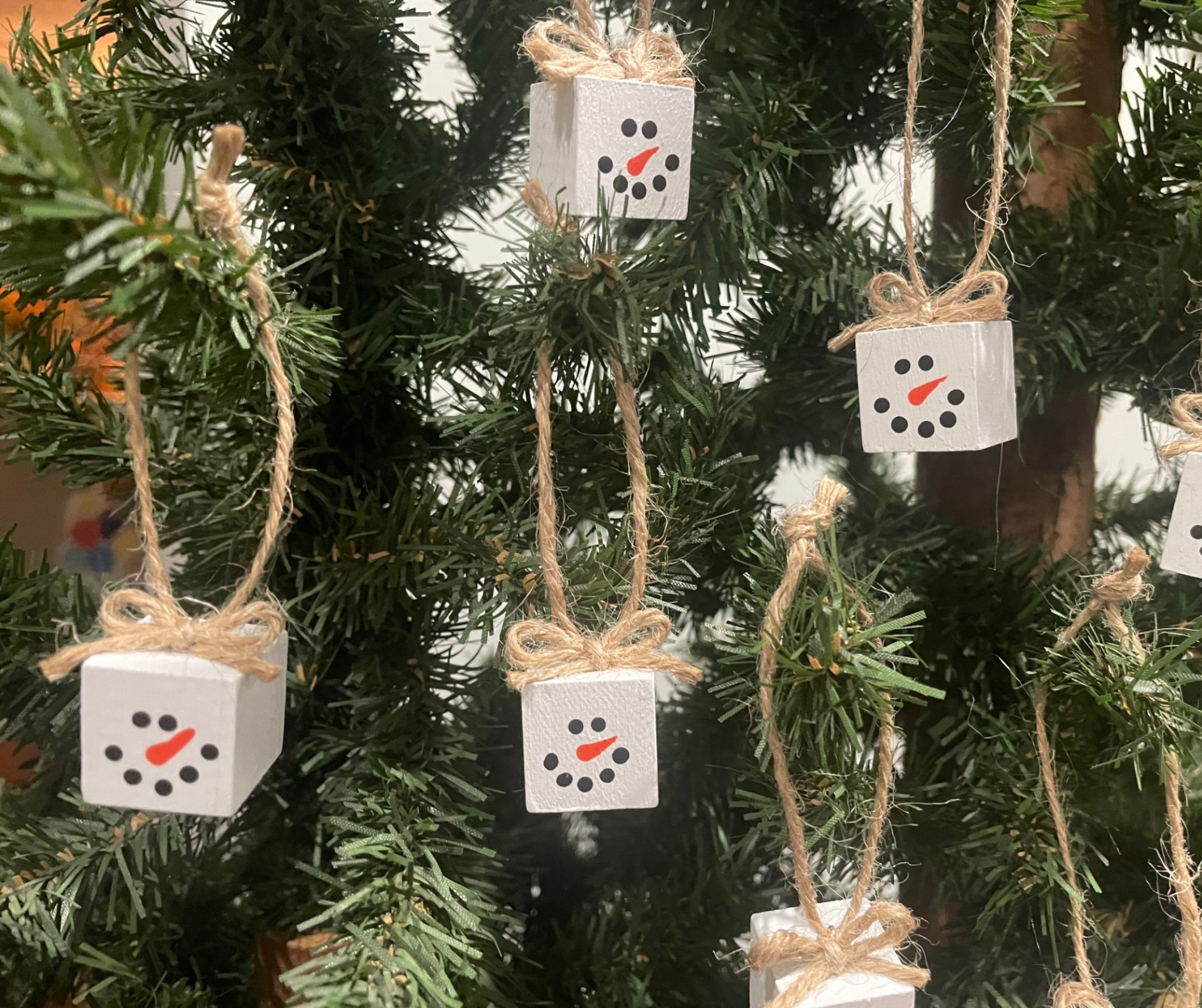 Set of 10 MINIATURE Snowmen Ornaments / Gift Tags