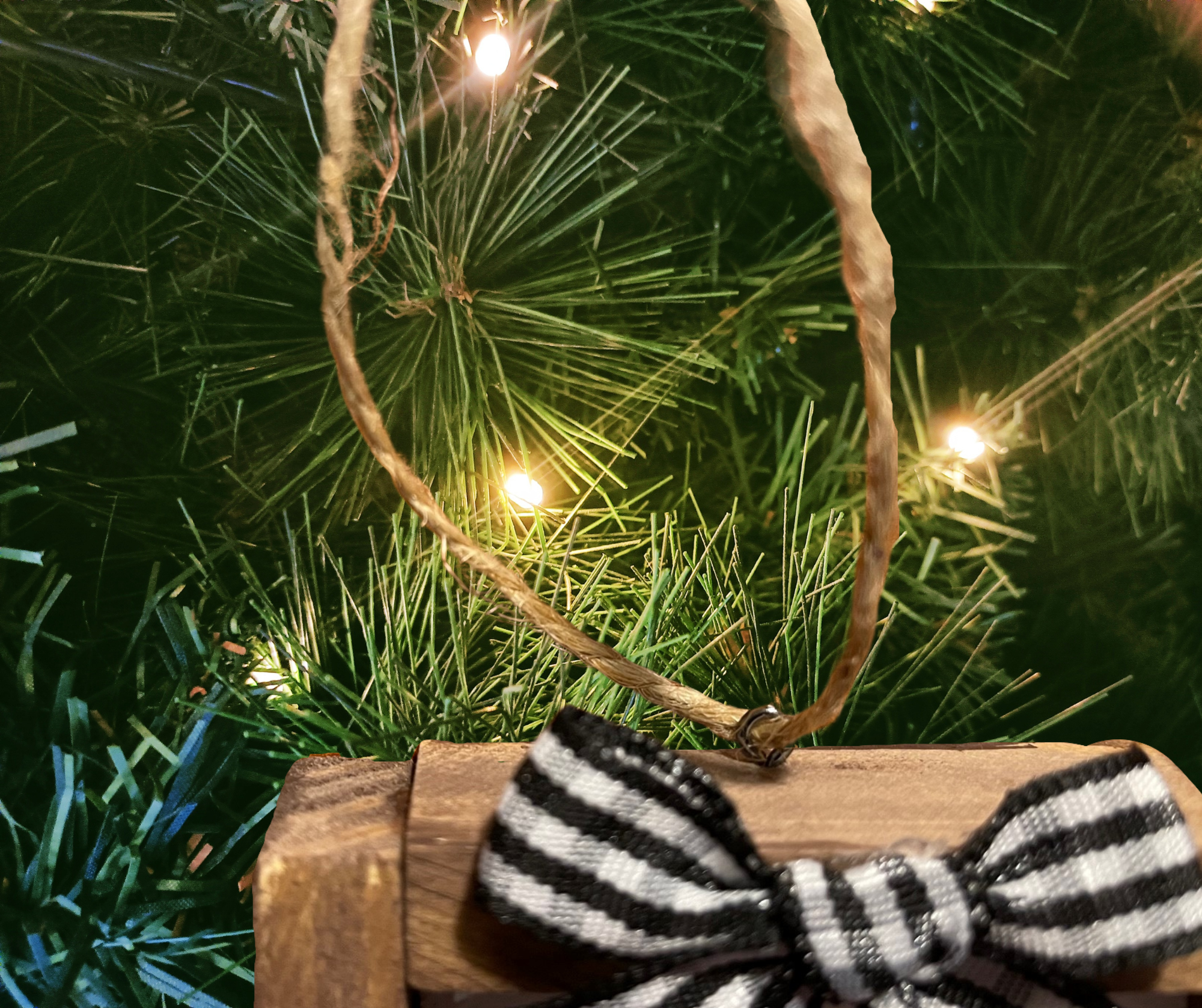 Set of 6 Farmhouse Ornaments
