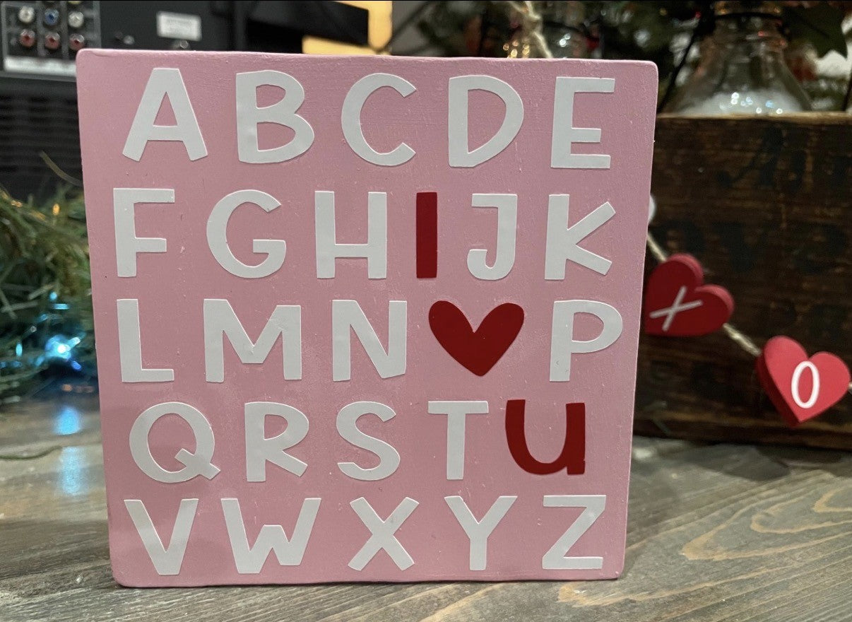 Valentine Shelf Sitter