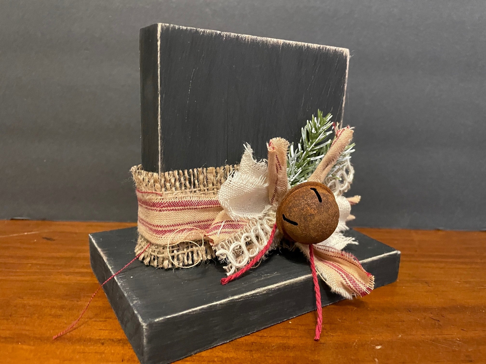 Winter Snowman Hat Shelf Sitter